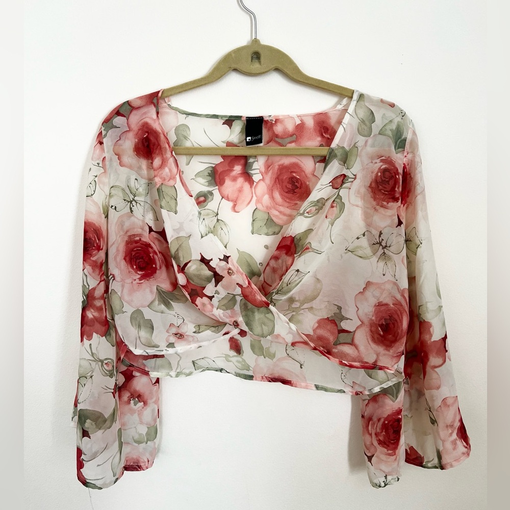 Beautiful Floral Twist in the Front Crop Top